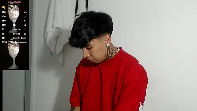 Nickhot0609 online show from March 2025 09:15:01 PM