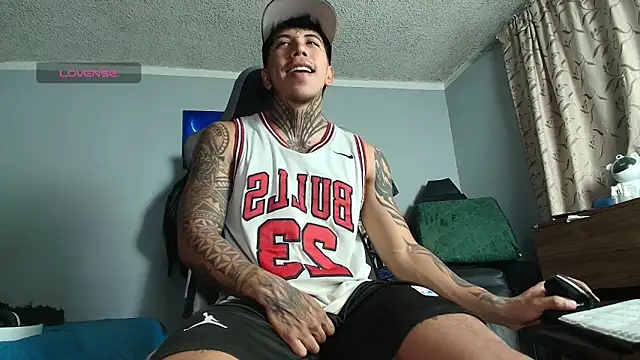 Nickhot0609 online show from April 2026 03:46:02 AM