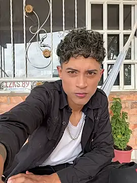 Edward Milleer online show from January 2025 07:53:02 PM