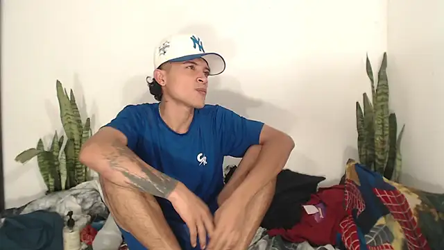 Edward Milleer online show from October 2025 01:47:01 AM