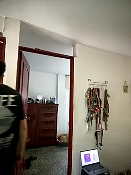 Jestebanano online show from September 2025 01:55:02 PM