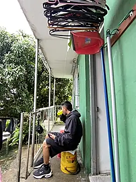 Snapshot of Jestebanano chatting on May 2026 08:04:04 PM Jestebanano online show from May 2026 08:04:04 PM
