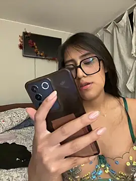 AleFantasy0001 online show from November 2025 04:24:01 AM