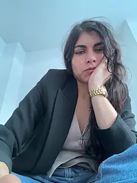 Snapshot of Melodi_Roux chatting on May 2026 08:35:02 PM Melodi Roux online show from May 2026 08:35:02 PM