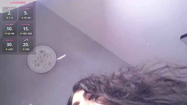 Snapshot of Melodi_Roux chatting on June 2026 01:02:02 PM Melodi Roux online show from June 2026 01:02:02 PM