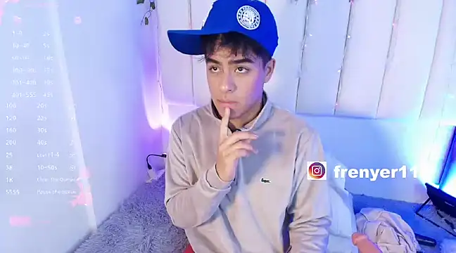 kiing azahell online show from January 2025 11:47:01 PM