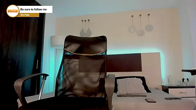 MattDevon online show from December 2025 05:58:02 AM