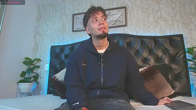 Snapshot of MattDevon chatting on February 2026 03:36:02 AM MattDevon online show from February 2026 03:36:02 AM