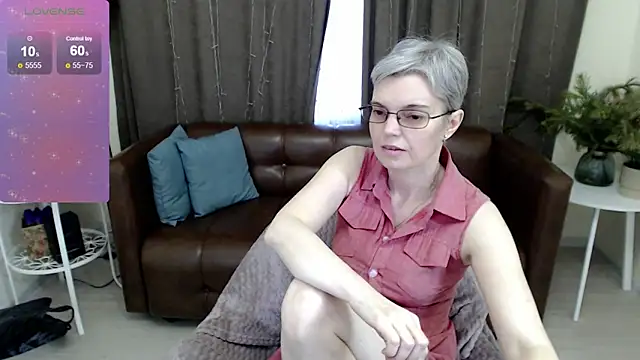 Cutie Erikaa1 online show from January 2025 08:41:01 AM