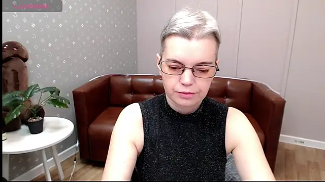 Cutie Erikaa1 online show from December 2025 02:20:01 AM