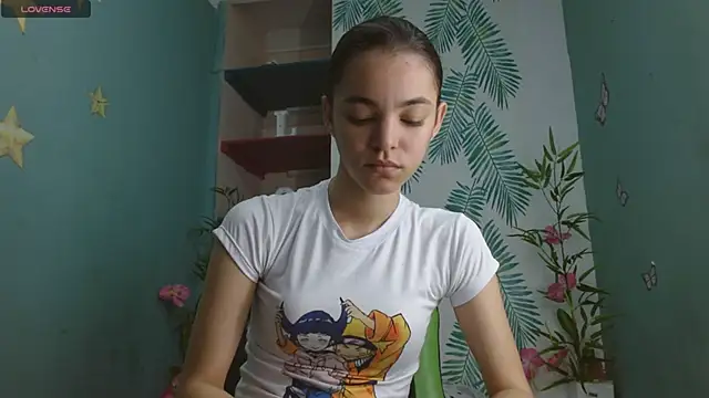 Snapshot of Mia-kalinfa chatting on January 2025 01:41:02 PM Mia-kalinfa online show from January 2025 01:41:02 PM