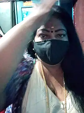 Snapshot of maniisha chatting on May 2026 05:21:01 PM maniisha online show from May 2026 05:21:01 PM