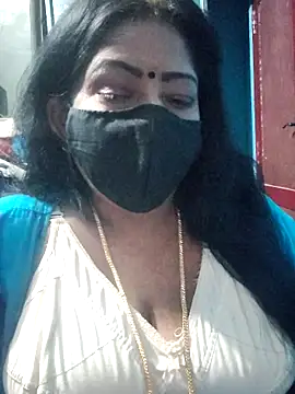 Snapshot of maniisha chatting on May 2026 03:28:01 PM maniisha online show from May 2026 03:28:01 PM