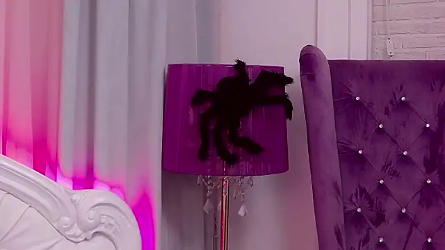 JiaLiss online show from October 2025 03:20:01 AM