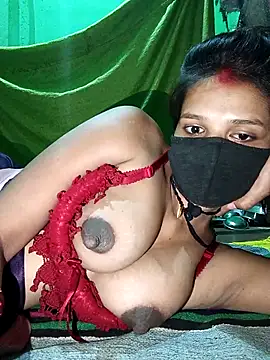 Hoty girl 143 online show from March 2026 12:45:01 AM