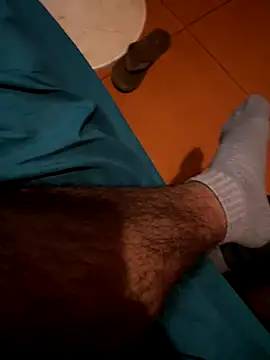 Snapshot of Lui19892 chatting on November 2025 07:03:02 PM Lui19892 online show from November 2025 07:03:02 PM