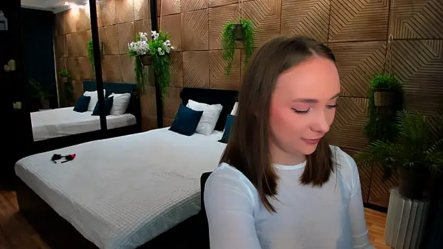 TrueReincarnation online show from October 2025 04:19:02 PM