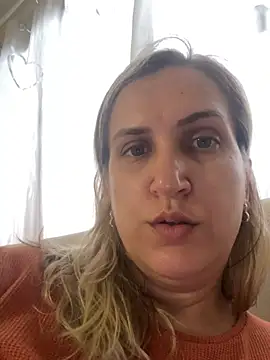 Bia sexynovaes online show from March 2026 06:22:01 PM