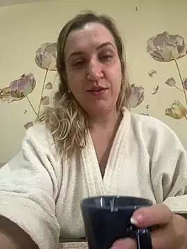 Snapshot of Bia_sexynovaes chatting on July 2026 12:42:02 PM Bia sexynovaes online show from July 2026 12:42:02 PM