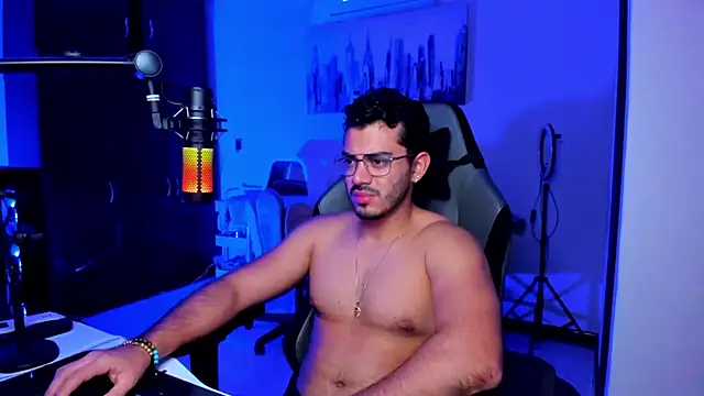 BrunoD31 online show from November 2025 05:05:01 AM