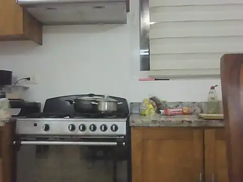 Snapshot of adele-33 chatting on November 2025 01:06:01 AM adele-33 online show from November 2025 01:06:01 AM