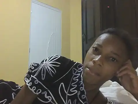 Snapshot of adele-33 chatting on February 2026 01:20:01 AM adele-33 online show from February 2026 01:20:01 AM