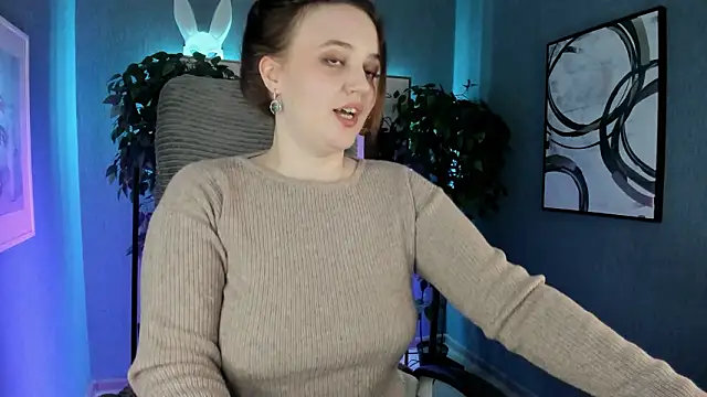 Lella Ryann  online show from February 2026 10:11:01 PM