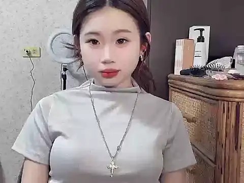 Snapshot of Yu_baby chatting on December 2025 08:01:01 AM Yu baby online show from December 2025 08:01:01 AM