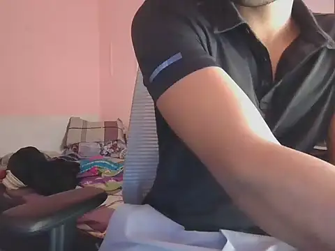 KissesBoyAD online show from November 2025 04:29:01 PM