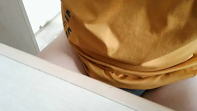 XiaoGuoGuo284512 online show from October 2025 06:57:01 AM