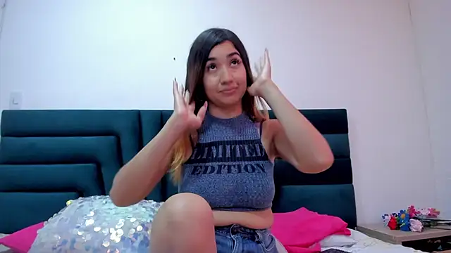 Snapshot of LisaWhite_ chatting on February 2025 09:52:02 PM LisaWhite online show from February 2025 09:52:02 PM