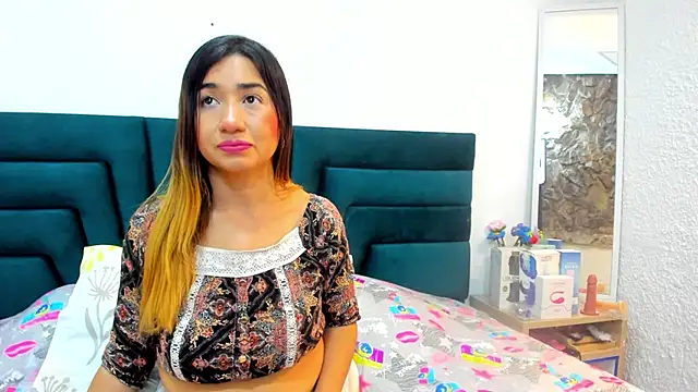 Snapshot of LisaWhite_ chatting on March 2025 11:27:02 PM LisaWhite online show from March 2025 11:27:02 PM