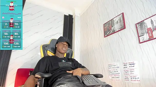 Snapshot of TOWERS21_ chatting on December 2024 08:23:02 PM TOWERS21 online show from December 2024 08:23:02 PM