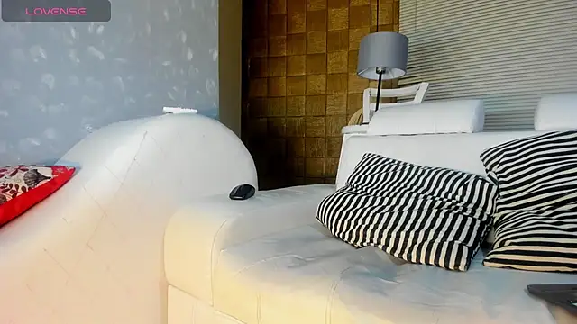 Snapshot of TOWERS21_ chatting on March 2025 08:01:02 PM TOWERS21 online show from March 2025 08:01:02 PM