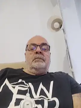 Satiro Sevilla online show from November 2025 09:08:02 AM