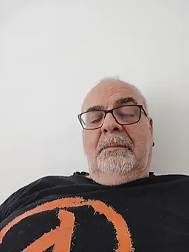 Satiro Sevilla online show from April 2026 01:16:02 PM