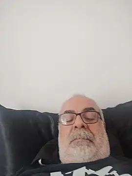Snapshot of Satiro_Sevilla chatting on May 2026 11:18:02 AM Satiro Sevilla online show from May 2026 11:18:02 AM