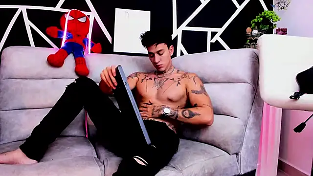 JUSTIN FULLER1 online show from March 2025 01:21:02 AM