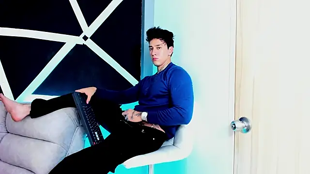 JUSTIN FULLER1 online show from September 2025 07:03:02 PM