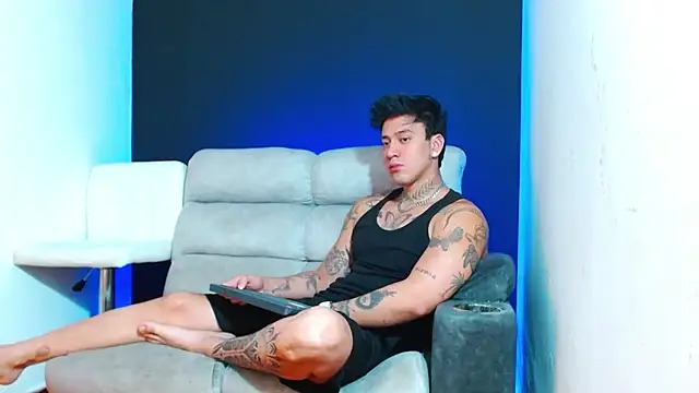 Snapshot of JUSTIN_FULLER1 chatting on February 2026 07:43:01 PM JUSTIN FULLER1 online show from February 2026 07:43:01 PM