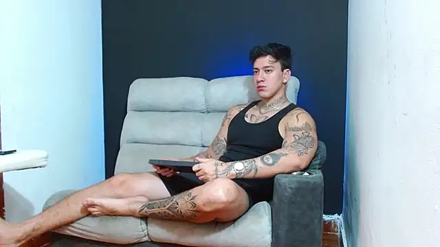 Snapshot of JUSTIN_FULLER1 chatting on July 2026 11:00:01 PM JUSTIN FULLER1 online show from July 2026 11:00:01 PM