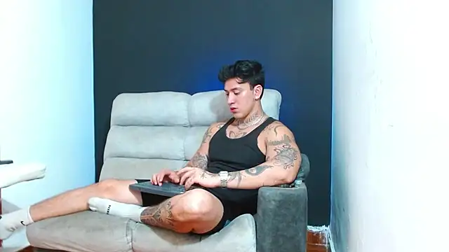 Snapshot of JUSTIN_FULLER1 chatting on July 2026 12:17:01 AM JUSTIN FULLER1 online show from July 2026 12:17:01 AM