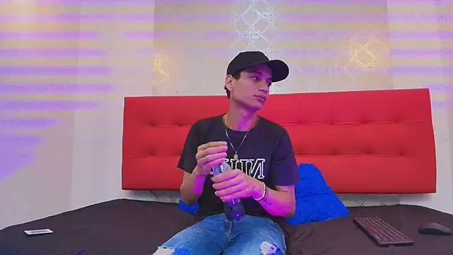 JordanAndAndrew online show from November 2025 09:30:02 PM