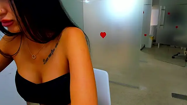 Snapshot of Queenrafaella chatting on July 2026 09:15:01 AM Queenrafaella online show from July 2026 09:15:01 AM