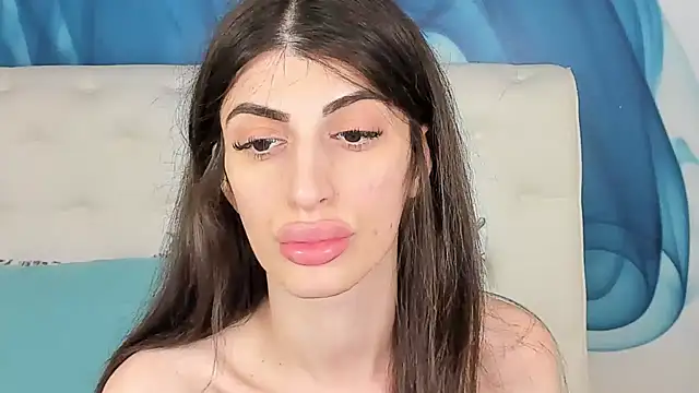 SkinnyDolly online show from December 2025 08:32:02 AM