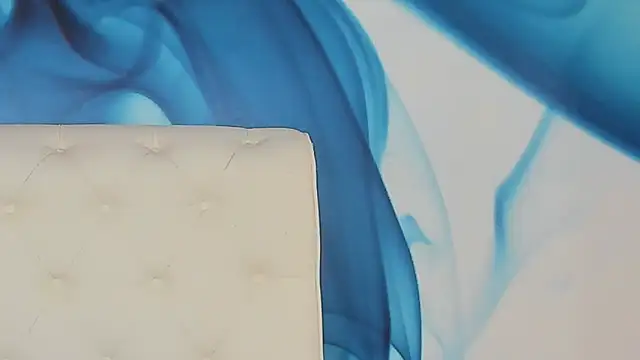 SkinnyDolly online show from April 2026 02:01:01 AM