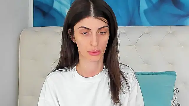 Snapshot of SkinnyDolly chatting on June 2026 03:18:02 AM SkinnyDolly online show from June 2026 03:18:02 AM