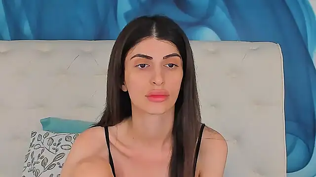Snapshot of SkinnyDolly chatting on July 2026 05:02:01 AM SkinnyDolly online show from July 2026 05:02:01 AM