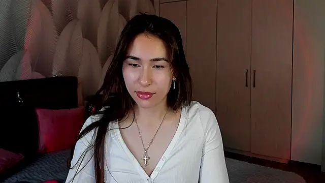 Snapshot of Bambiii_bby chatting on December 2025 03:24:01 AM Bambiii bby online show from December 2025 03:24:01 AM