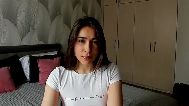 Bambiii bby online show from March 2026 04:05:02 AM